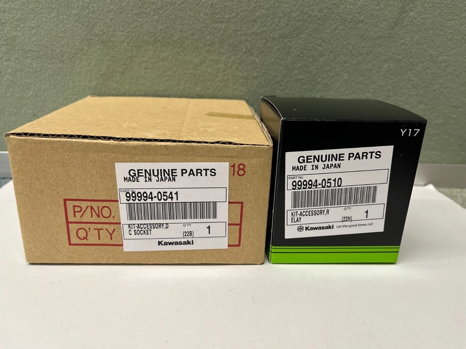 2015-2023 GENUINO KAWASAKI VULCAN S 650 12V DC TOMA DE CORRIENTE Y KIT DE RELÉ Foto 3 de 3