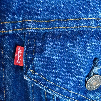 VTG Levis 70505-0217 Type 3 Small “e” Denim Jean Trucker Jacket 