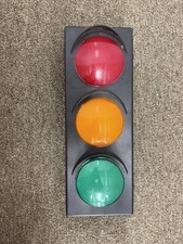 Stop Light.  Flashes Red, Yellow & Green Game Room Man Cave Bar Untested SKU:N
