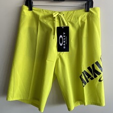 Oakley Mens Ellipse Boardshorts 21 Lazer Yellow 482299OVT Size 32.  S322
