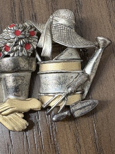 Vintage Danecraft Silver Gold Tone Garden Brooch Pin Hat Gloves Red Rhinestone - Picture 3 of 7