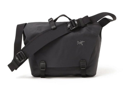 【極美品】ARC’TERYX Granville 10 Courier Bag Arc'teryx Granville 10 Courier Bag Crossbody Shoulder Bag Black