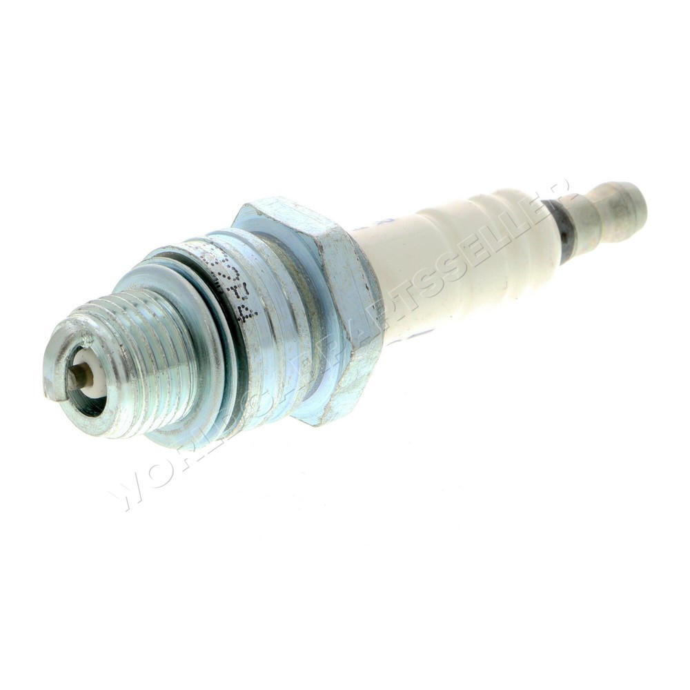 VEMO Spark Plug Fits CITROEN Cx Ds FSO PORSCHE 912 SAAB 95 VOLVO 140 95605398
