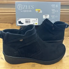 BZees Women's Guest Bootie Black