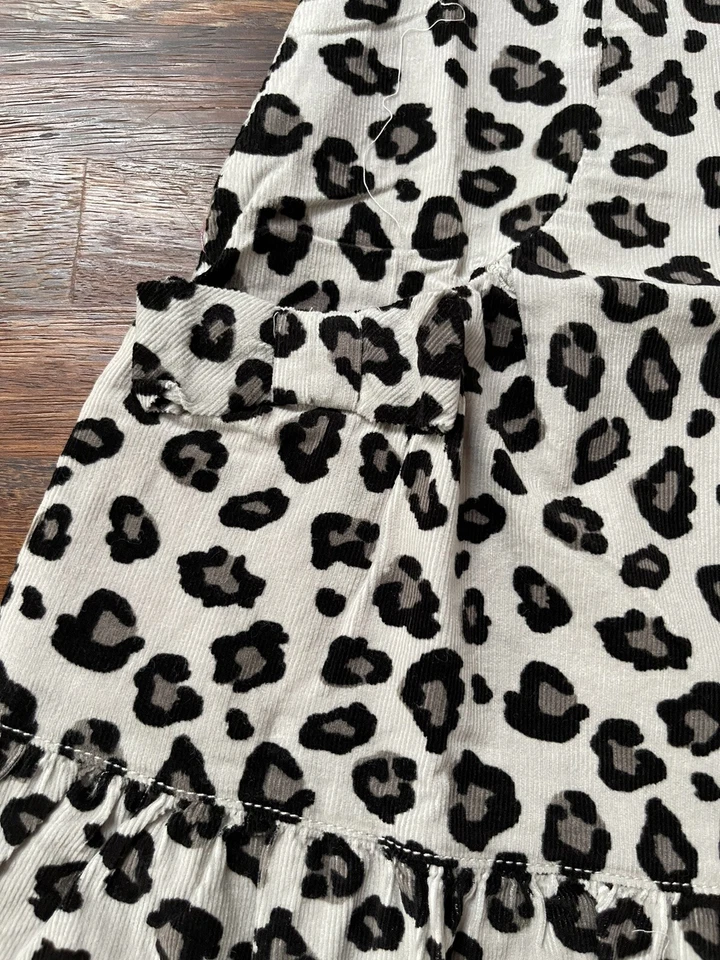 LOTE de Abrigo Chaqueta Pana Vestido Leopardo Nieve Leopardo Crazy 8 Girl 2Y Nuevo con Etiquetas Vacaciones Foto 3 de 4