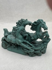 Vtg Running Wild Horses Sculpture Green Faux Malachite Resin Equestrian Decor