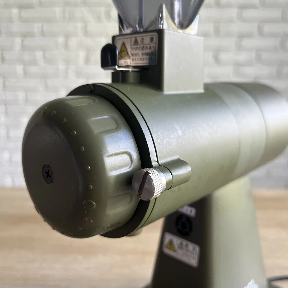 Molinillo de café Kalita Next-G molino eléctrico 61090 verde militar de Japón Foto 3 de 4