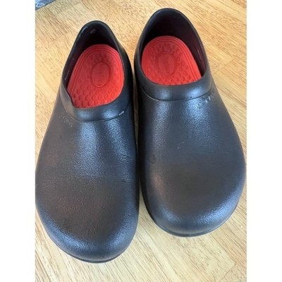 CROCS On-The-Clock Work Slip On Red Insoles LiteRide foam Women's Size 8 Nurse