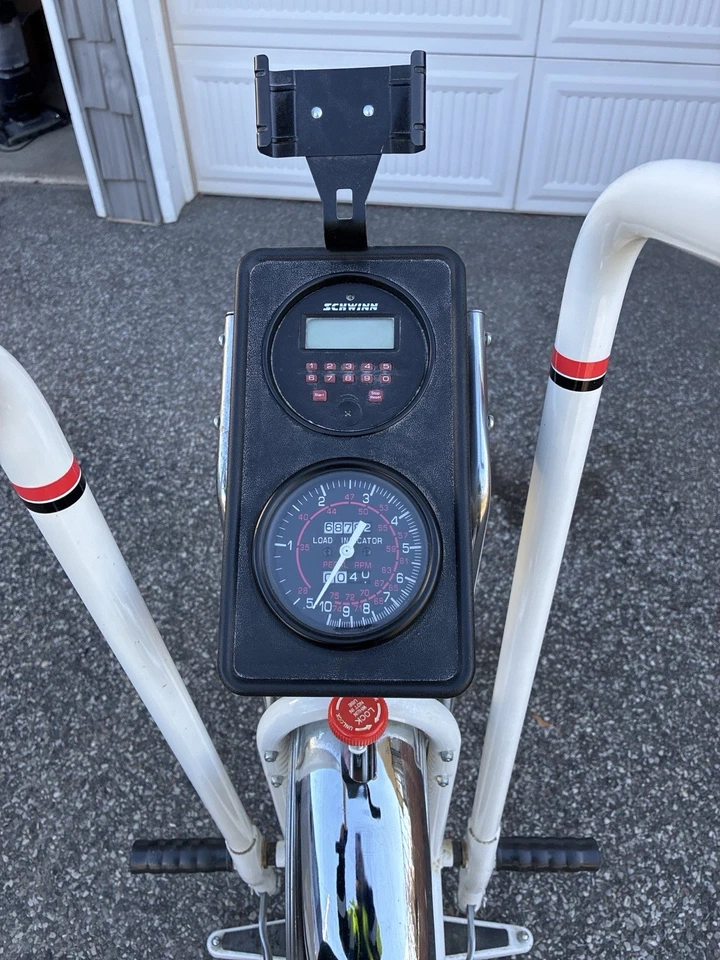 Vintage WHITE SCHWINN AIRDYNE Dual Action EXCERCISE BIKE Durable!!! - Image 3 of 4