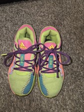Adidas D.O.N. Issue 2 Sise 1 Kids Basketball Shoes Used