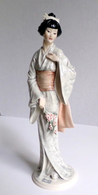 Vintage Madame Butterfly by G. Armani 1760L Porcelain Figurine Italy 2002 10.75''