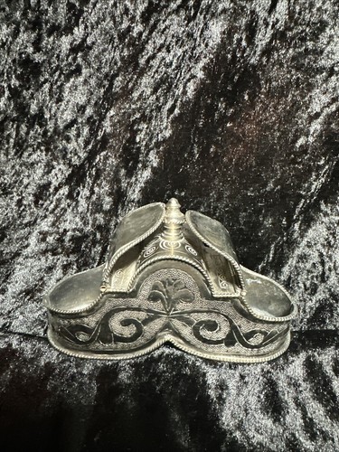 Silver Metal Betel Nut box - Picture 2 of 6