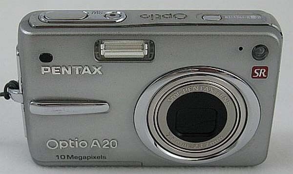 PENTAX Optio A20 10メガピクセル バッテリー２個付き PENTAX Optio A20 10メガピクセル バッテリー2個付き - メルカリ