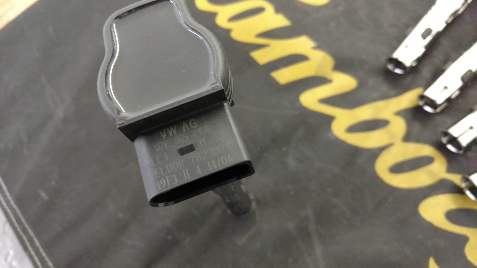 LAMBORGHINI GALLARDO PENCIL COIL IGNITION COIL OEM 07K905715B