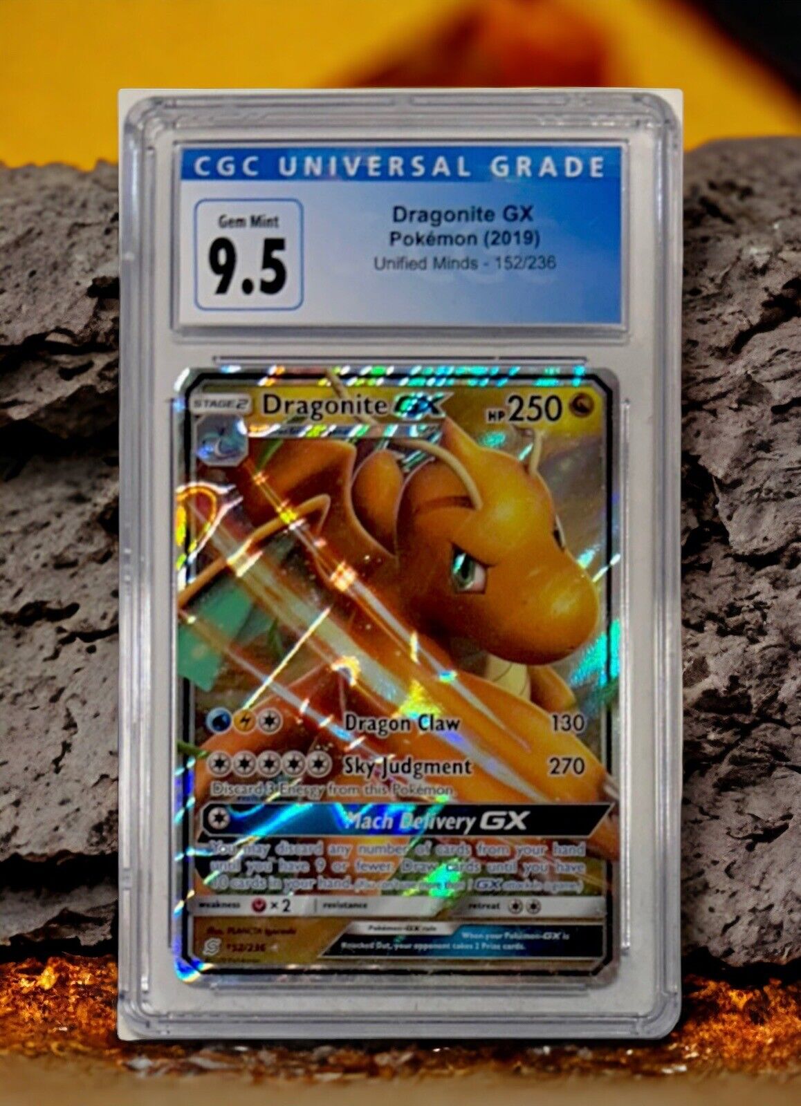 2019 Pokemon, Unified Minds, #152/236 Dragonite GX, Holo Ultra Rare