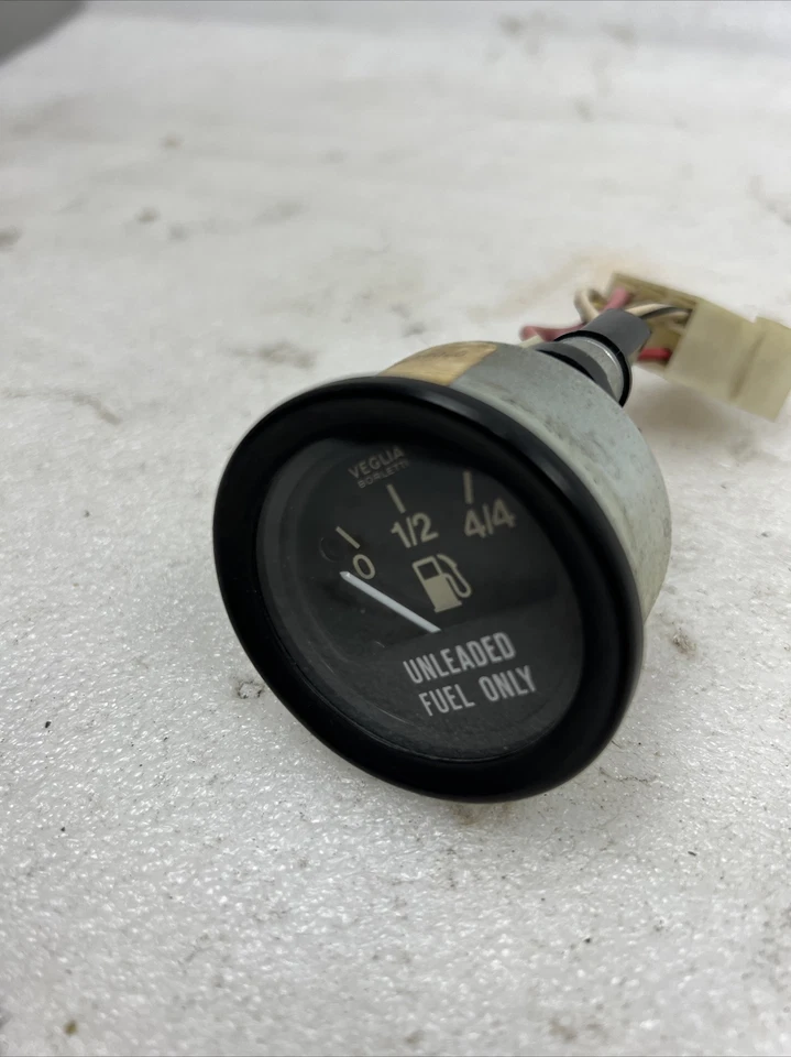 Fiat 124 Spider 1974-1982 medidor de combustible limpio Foto 3 de 4