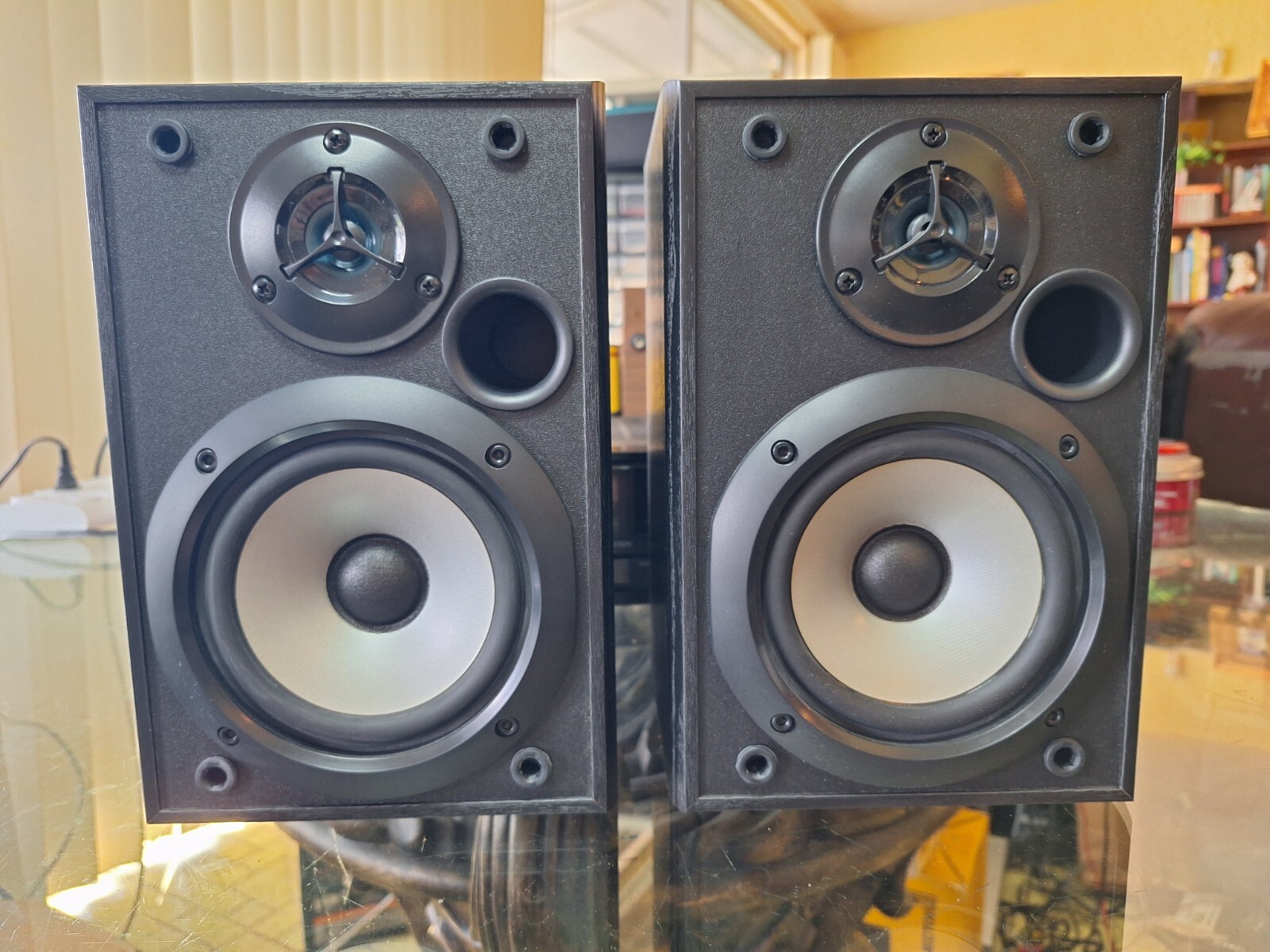 Sony Bookshelf Speakers Model SSB1000 120W, 8 Ohm Black Pair