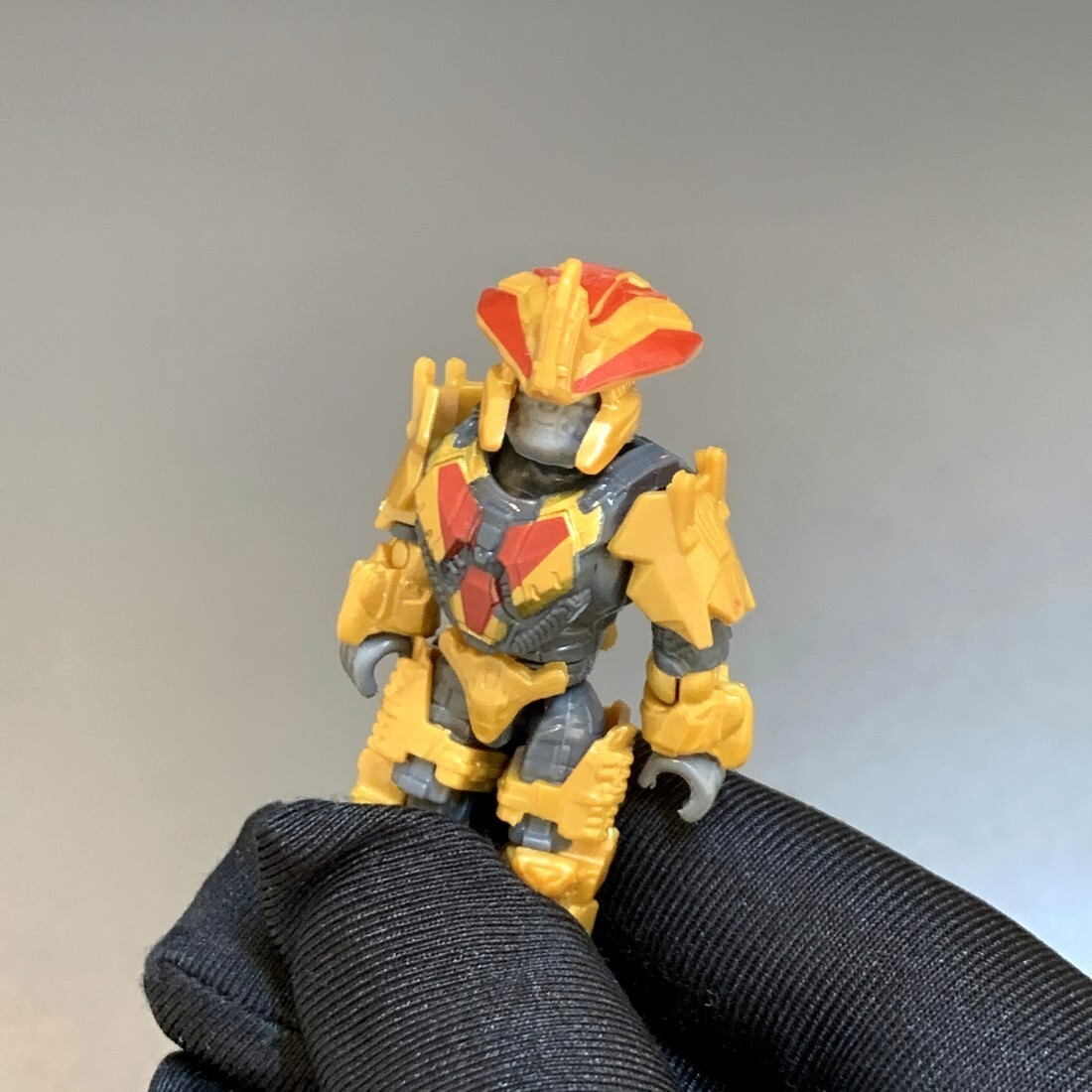 Mega Bloks Halo Construx Golden Banished Brute Chieftain Action Figure