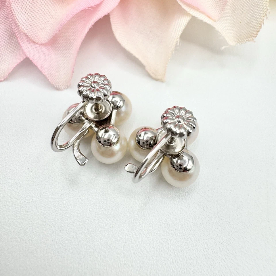 14K White Gold Pearl Clover Screw Back Earrings Bridal Wedding Bride 4.91 Grams - Image 4 of 4