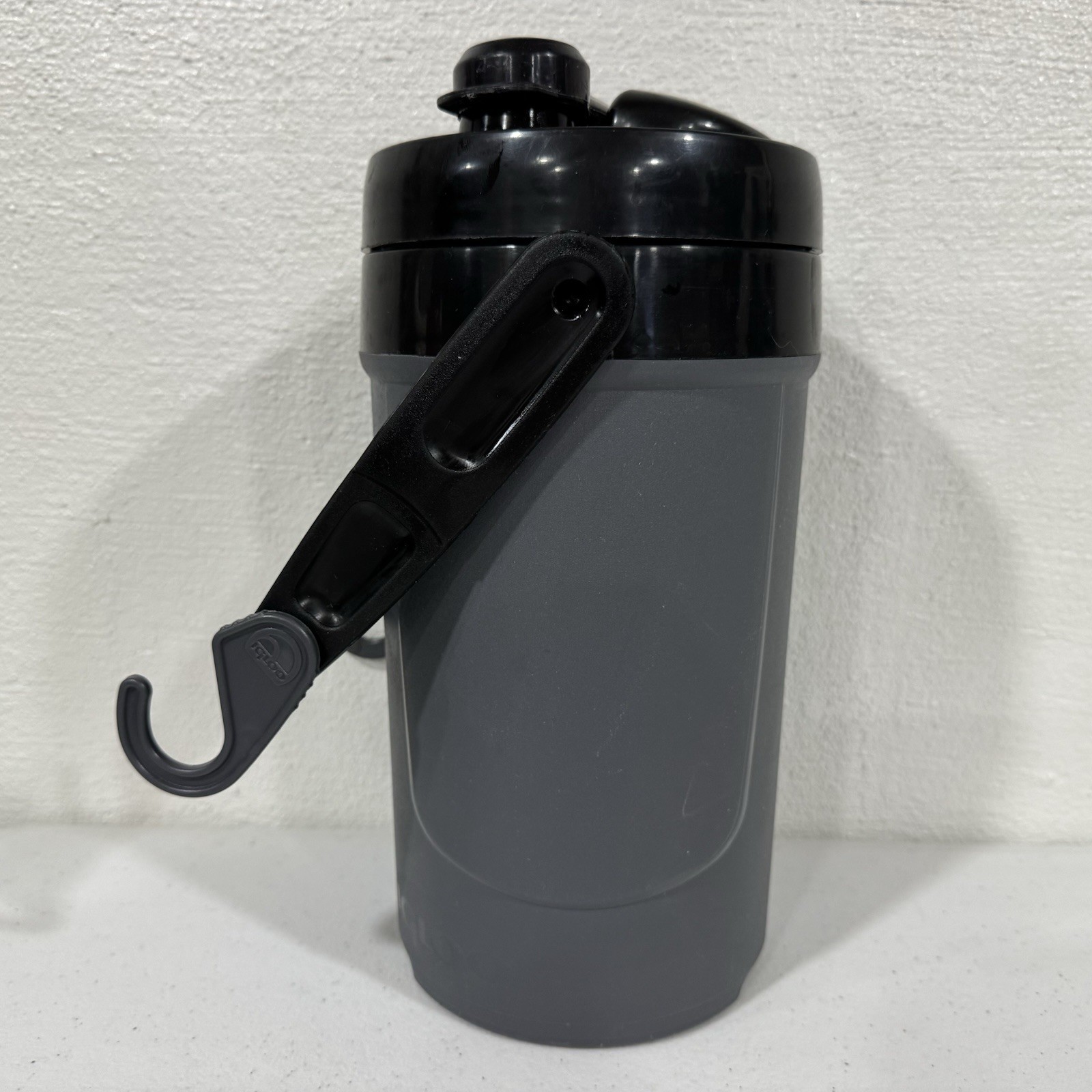 With Hooks Charcoal Grey Sports Outdoor Hydro