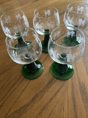 5 Vintage French Luminarc Green Stem Roemer Wine Glasses Grape & Leaf Etche