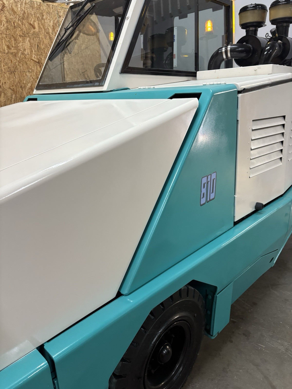 Tennant 810 Sweeper LP totally serviced new brushes, new filters, new oils, etc.