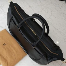 Good condition Louis Vuitton Epi Bag