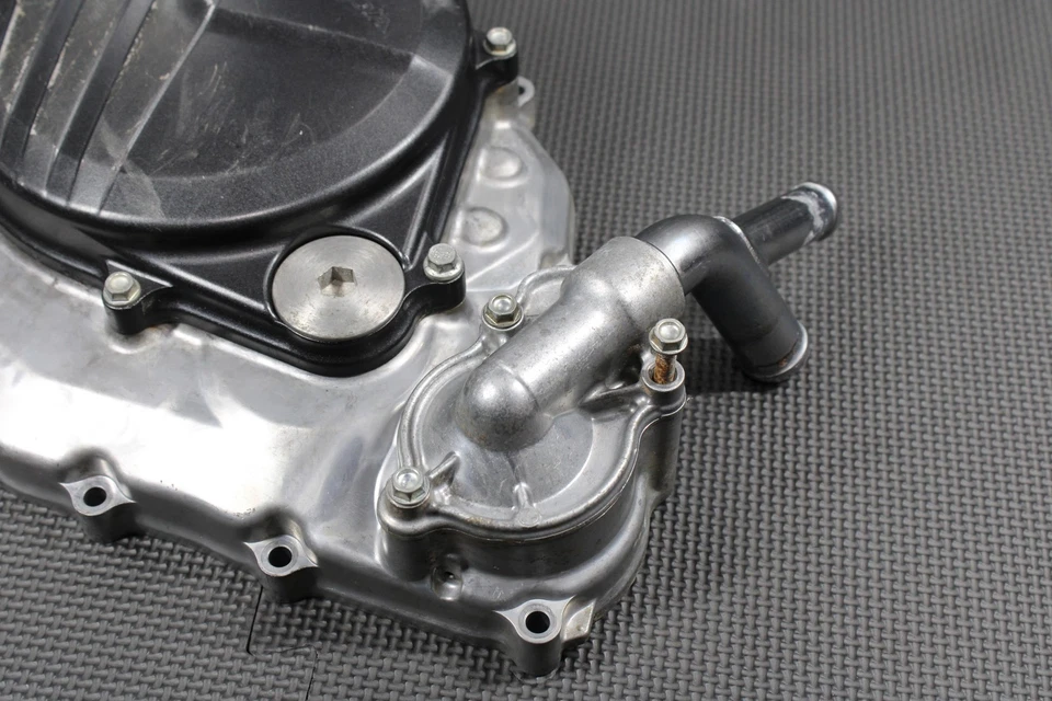 Honda CRF450RX 2019 OEM lado derecho interior exterior cubierta embrague motor bomba de agua Foto 3 de 4