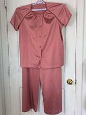 VTG Vanity Fair Satin Pajama Set Womens Medium Rust Pink Crochet Trim S/S Retro