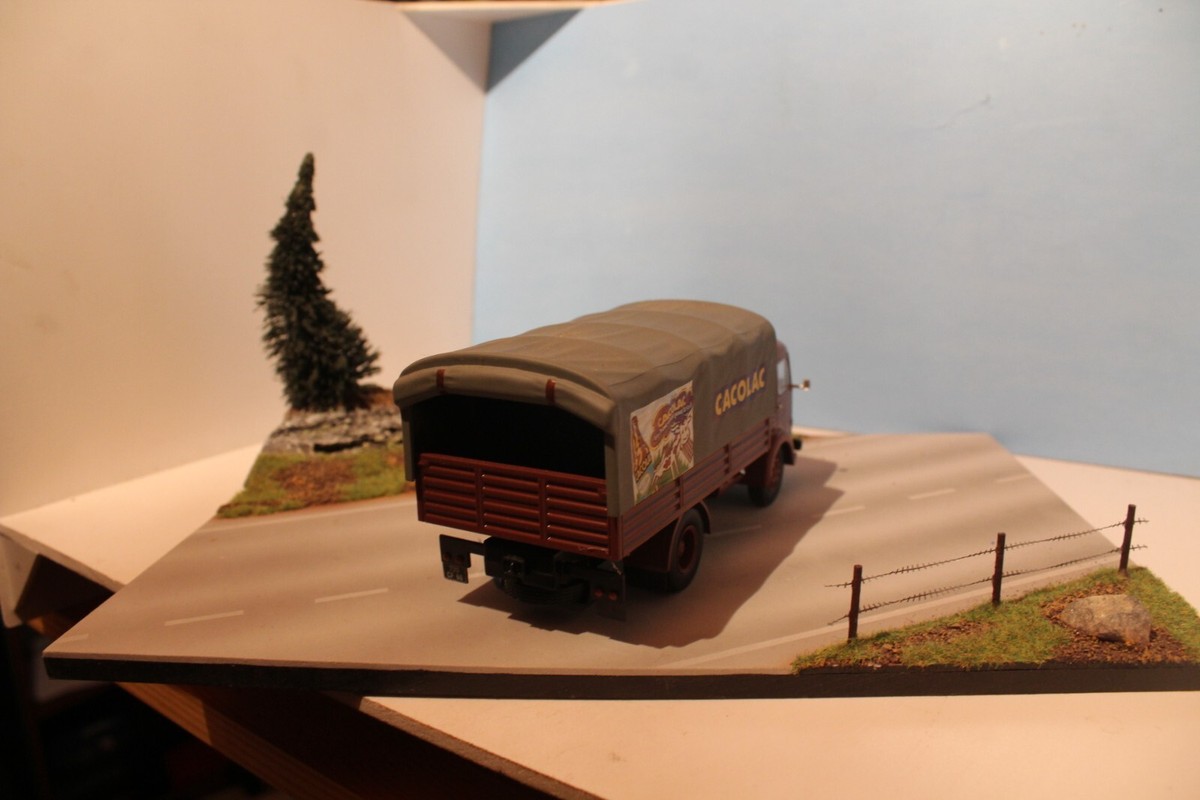 ELIGOR SIMCA MARLY centre de démonstration SIMCA 1/43 en boîte EUR 16,00 - FR