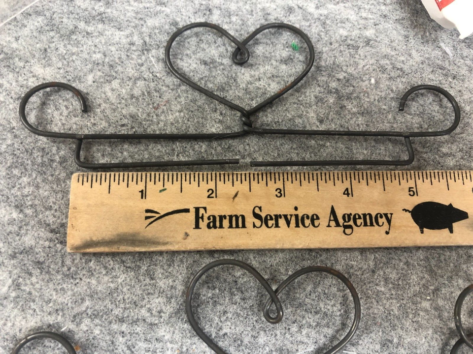 Wire Quilt display Hangers 3x7 " for Mini Quilts, hanging area is 5