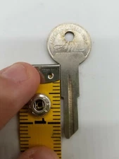 One(1) American Motor Corp AMC Hurd Lock Key Blank NOS