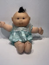 Vintage Cabbage Patch Kid Doll Mattel 1995 Black hair brown  Eyes Dressed