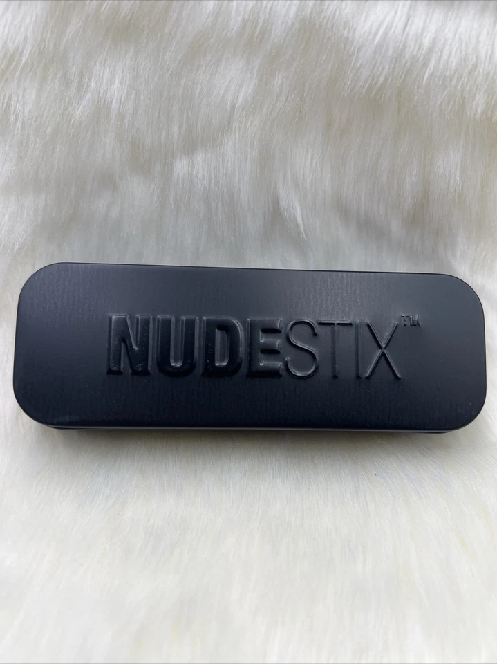 NUDESTIX GEL COLOR BÁLSAMO DE LABIOS + MEJILLAS EN MALVADO ~ TAMAÑO COMPLETO 2,8 g / 0,10 oz Nuevo Foto 3 de 4