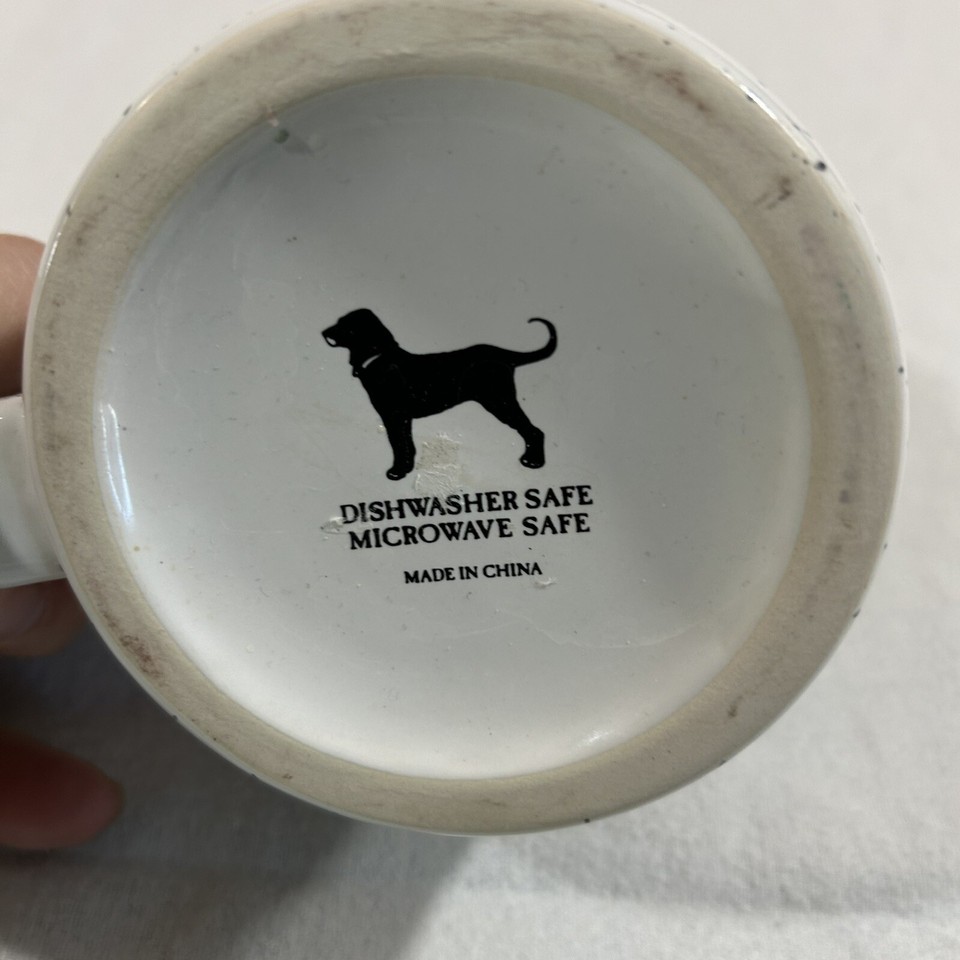 THE BLACK DOG MARTHA'S VINEYARD MASSACHUSETTS HEAVY WHITE SPECKLED MUG