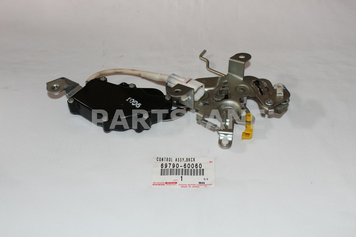 6979060060 Genuine Toyota Control ASSY Back Door Lock 69790-60060