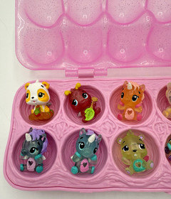 Hatchimals CollEGGtibles 24 Toys Mixed Lot Figures Pink/Blue Egg Carton