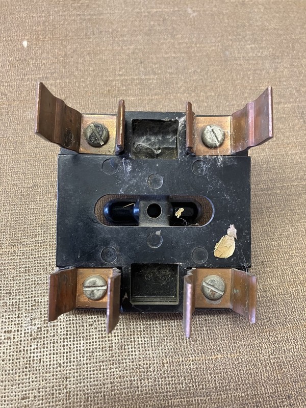 MIDWEST, 60 AMP, 240 VOLT MAIN FUSE BLOCK PULLOUT FUSE HOLDER, 60A, 2 Pole