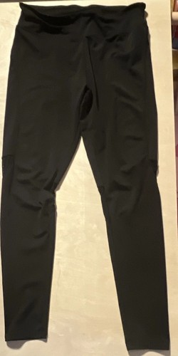 Women’s Black Solid Ankle Leggings - size M, Classic Style mesh behind knees