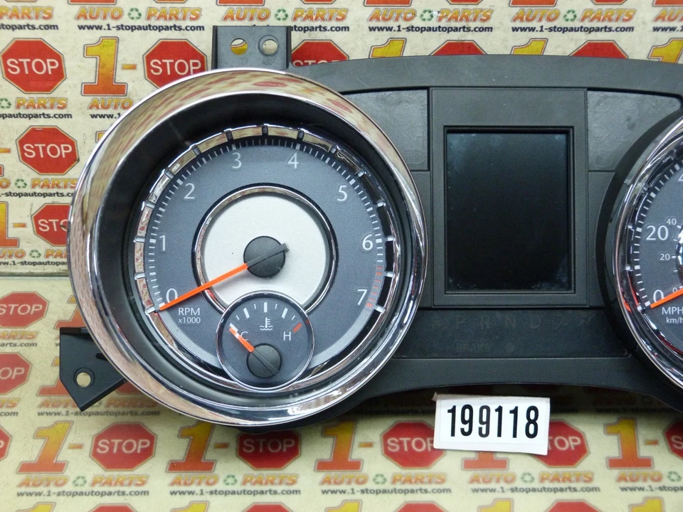 2015 2016 CHRYSLER TOWN & COUNTRY INSTRUMENT CLUSTER SPEEDOMETER 68241686AA OEM - Image 2 of 4
