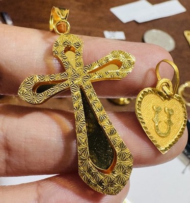 SOLID 22K 916 Fine Real Gold Two (2) Set U Heart & Cross Pendant 4.5g