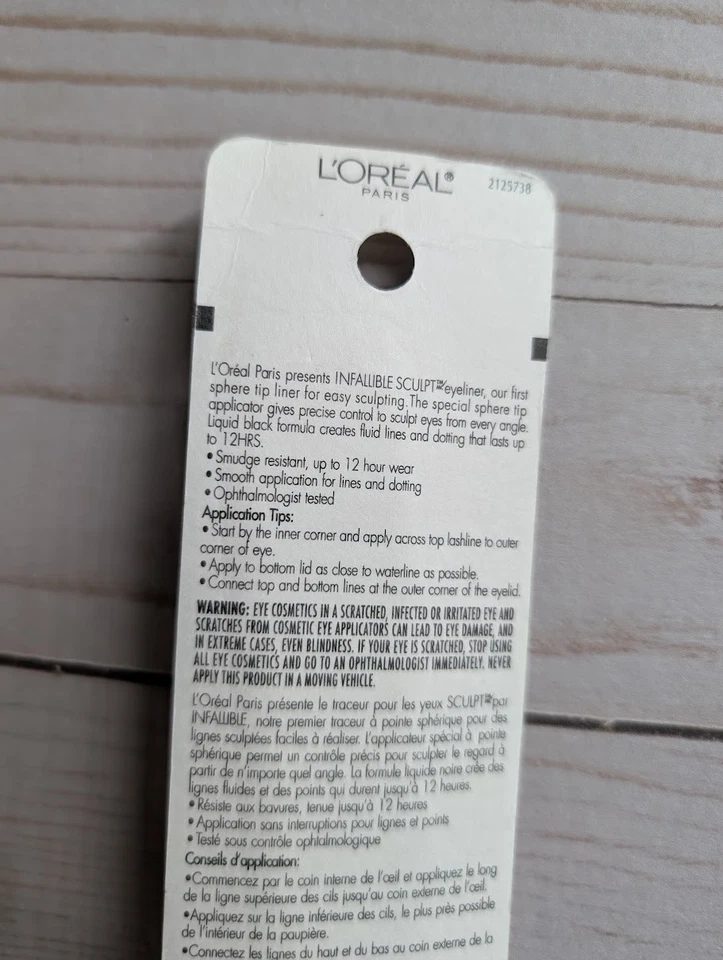 L'Oreal Paris Infallible Sculpt Liquid Eyeliner Black - Image 4 of 4