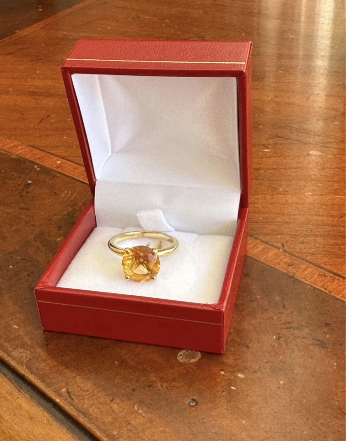 Solid 18k Gold Solitaire Citrine Ring - image 1