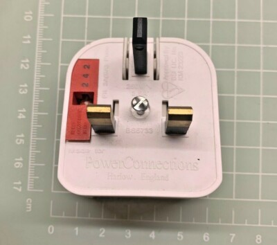Manipulationssicher Europa 2 PIN zu UK 3 PIN Stecker Konverter (gesichert 5A) 