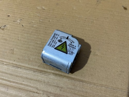Hella Original Xenon HID Scheinwerfer D2S D2R Zündeinheit 5DD008319-50
