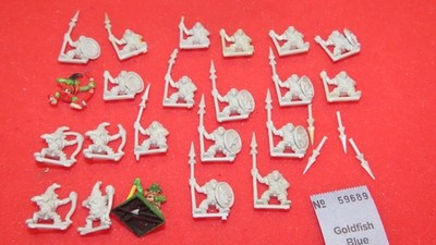 Games Workshop Warhammer Goblins Spearmen Warriors Spears Regiment Quest Archers