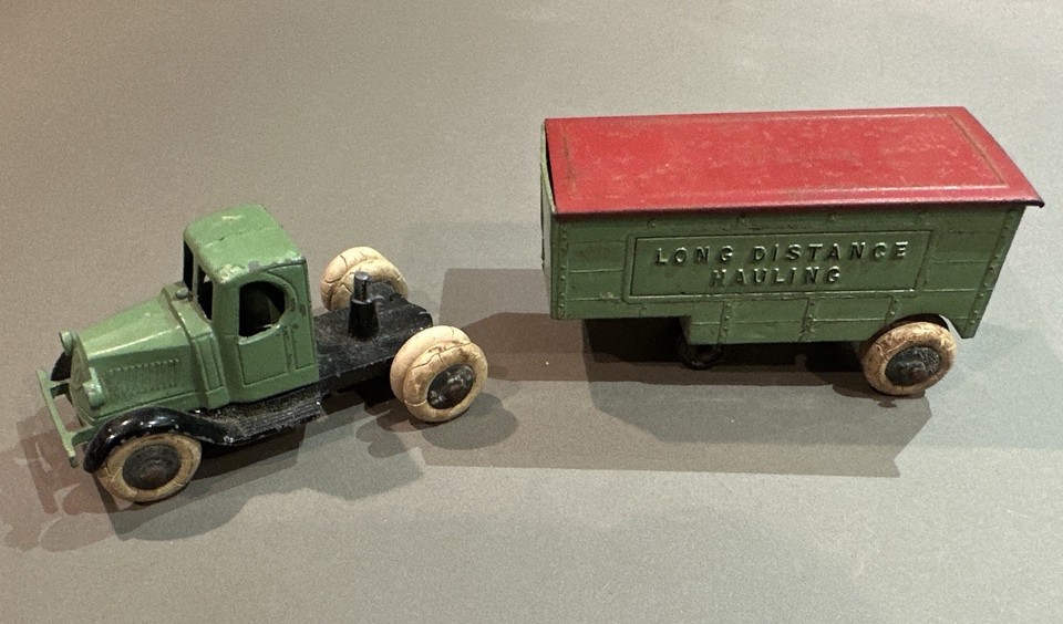 Dépanneuse TootsieToy Moulée Sous Pression - Vintage 1930 Modèle 0133