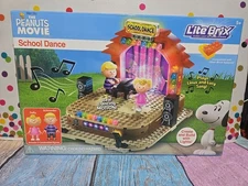Lite Brix The Peanuts Movie School Dance Sally & Schroeder - NIP 