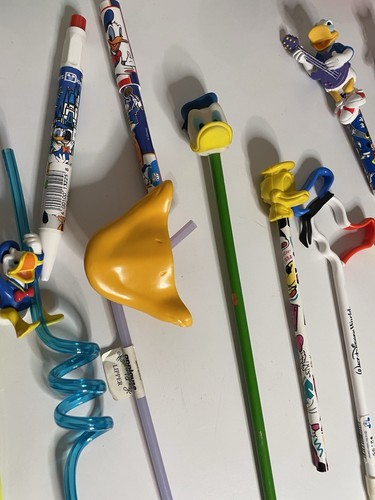Lote De Colección 51 Bolígrafos-Marcador-Lápiz-Paja Pato Donald Disney Land & World. - Imagen 7 de 16