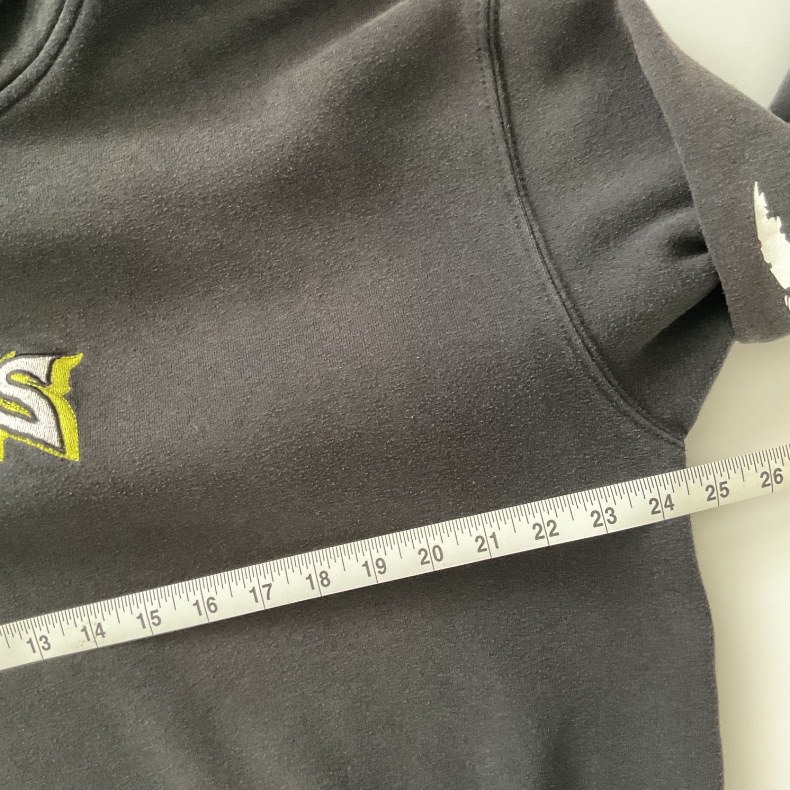 Vans Men’s X Marvel Comics Venom Hoodie Size X-Large Black Sweatshirt Fleece thumbnail 5